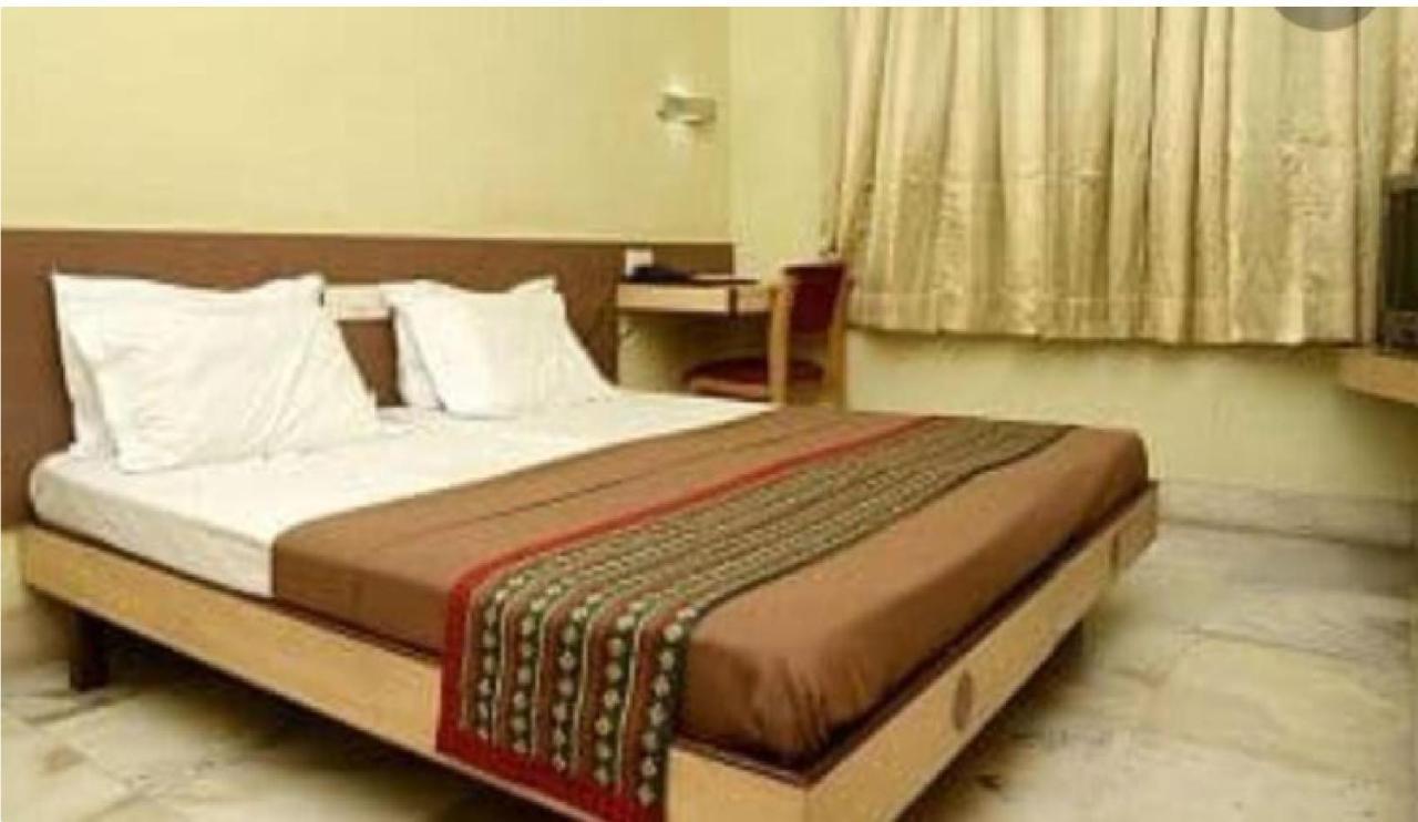 Hotel Chandrawali By Wb Inn Ballia Экстерьер фото