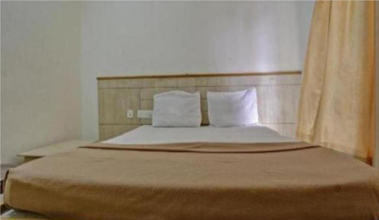 Hotel Chandrawali By Wb Inn Ballia Экстерьер фото